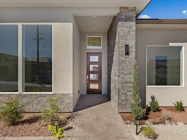 1195 N 50 W, Hurricane, UT 84737