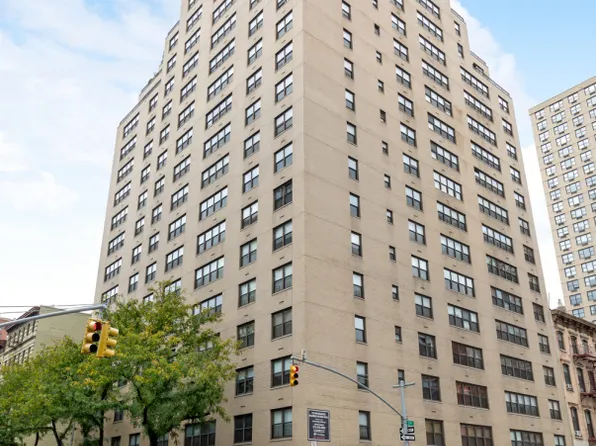 245 East 25th Street 1G image 7 of 7