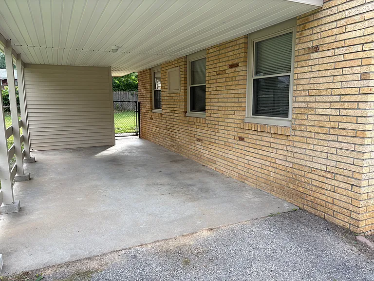 1720 Millgate Rd — Photo 19