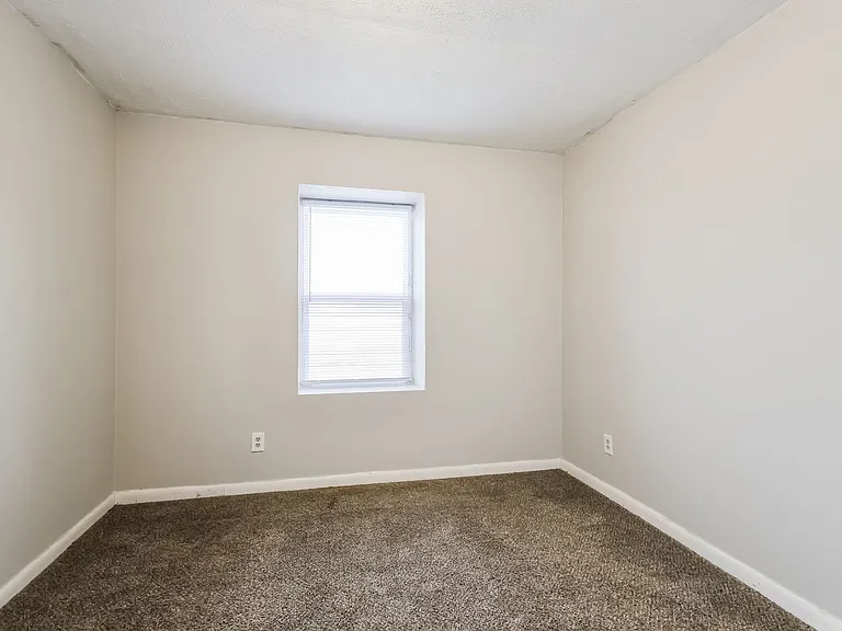 River Glow Apartments — Photo 24
