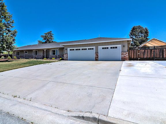 4th image of 221 Holliday Dr