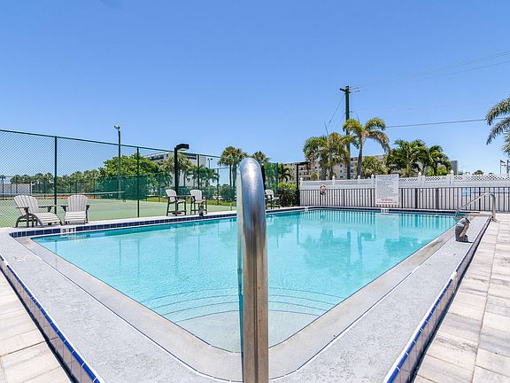 4th image of 2090 N Atlantic Ave APT 304