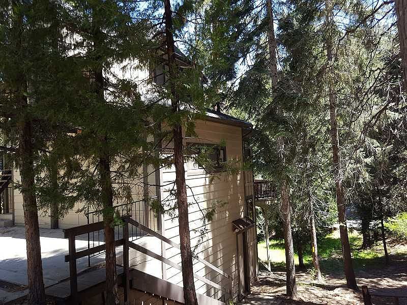 2nd image of 28922 Mohawk Dr