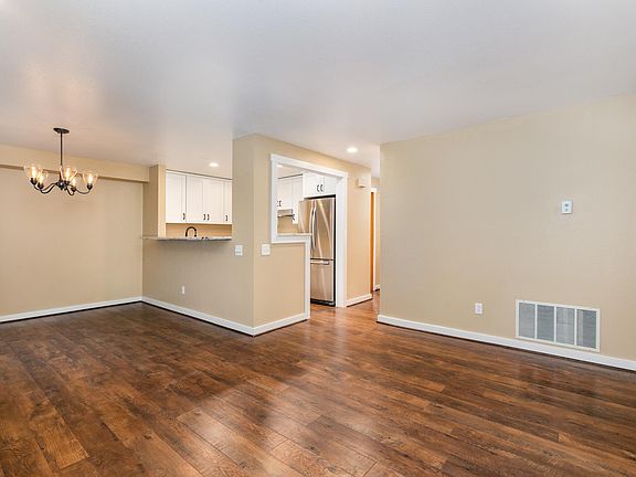 3rd image of 12701 NE 83rd Ct
