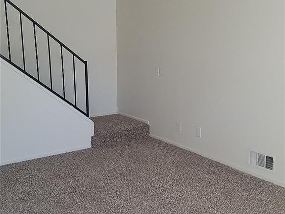 3rd image of 13353 E Louisiana Ave