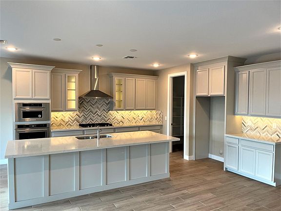 3rd image of 223 N 139th Dr