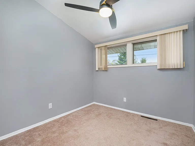 3027 Haskell St — Photo 14
