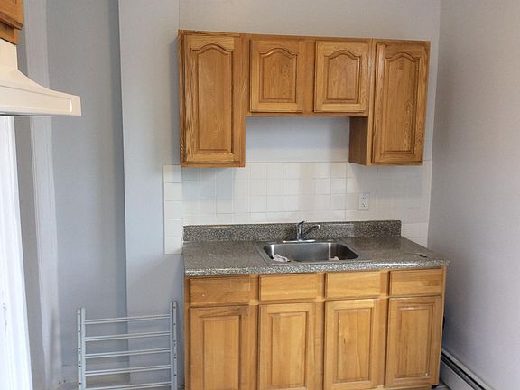 2nd image of 10702 Jamaica Ave #2