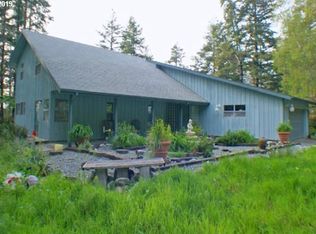 28627 Mateer Rd, Gold Beach, OR 97444