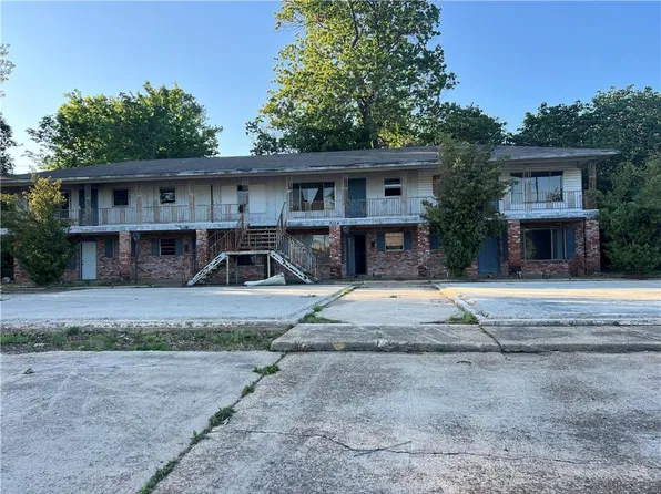 3104 Monroe St, Alexandria, LA 71301