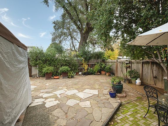 4th image of 90 Vista Circle