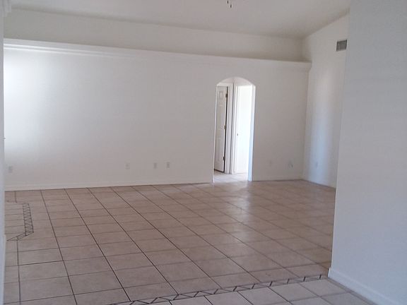 3rd image of 3467 N Jewel St