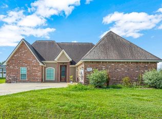 307 6th St, Iowa, LA 70647