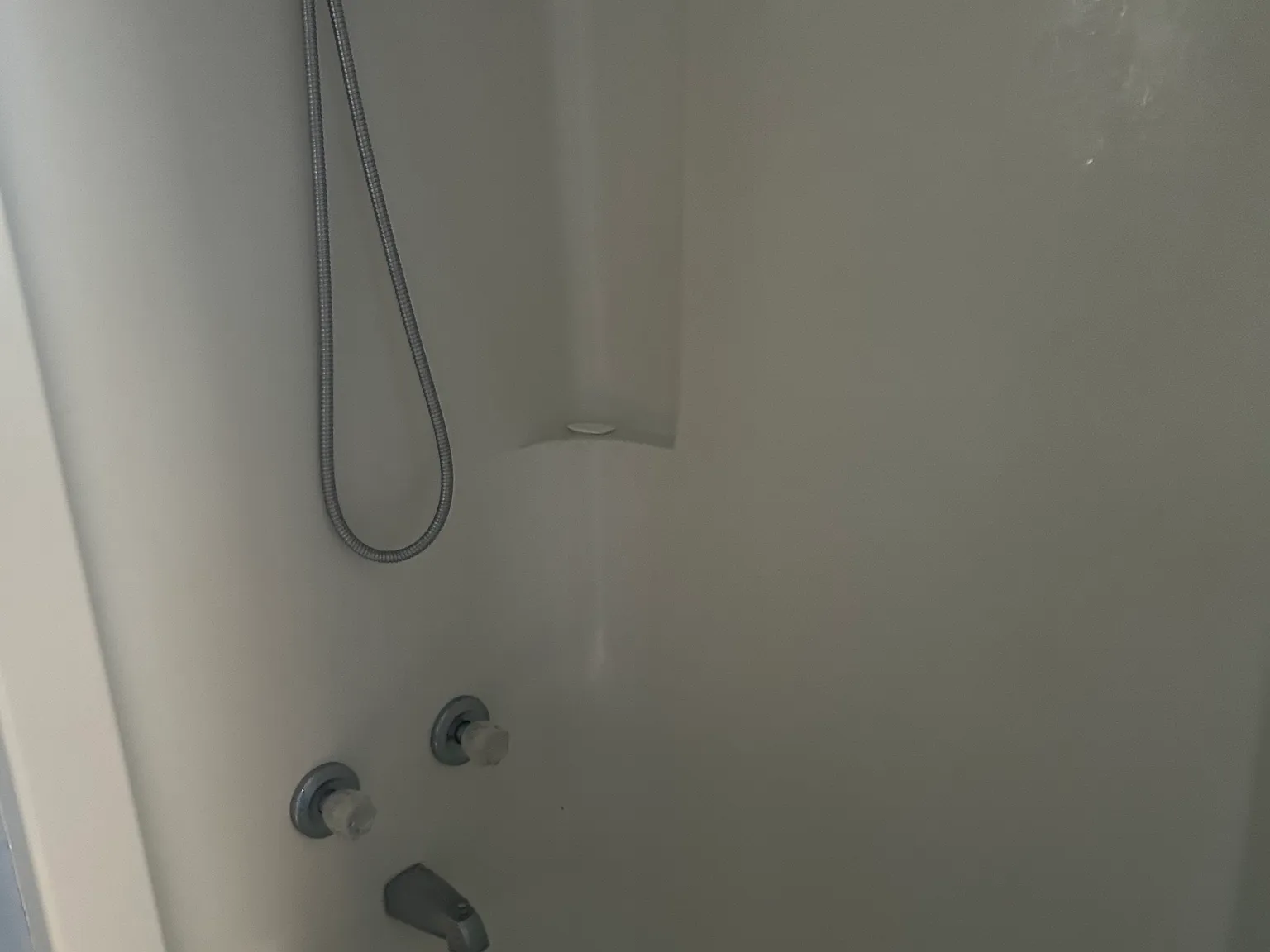 3 bed, 1.5 bath, $1,800 — Photo 2