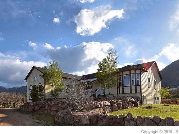 Spacious rancher with one level living