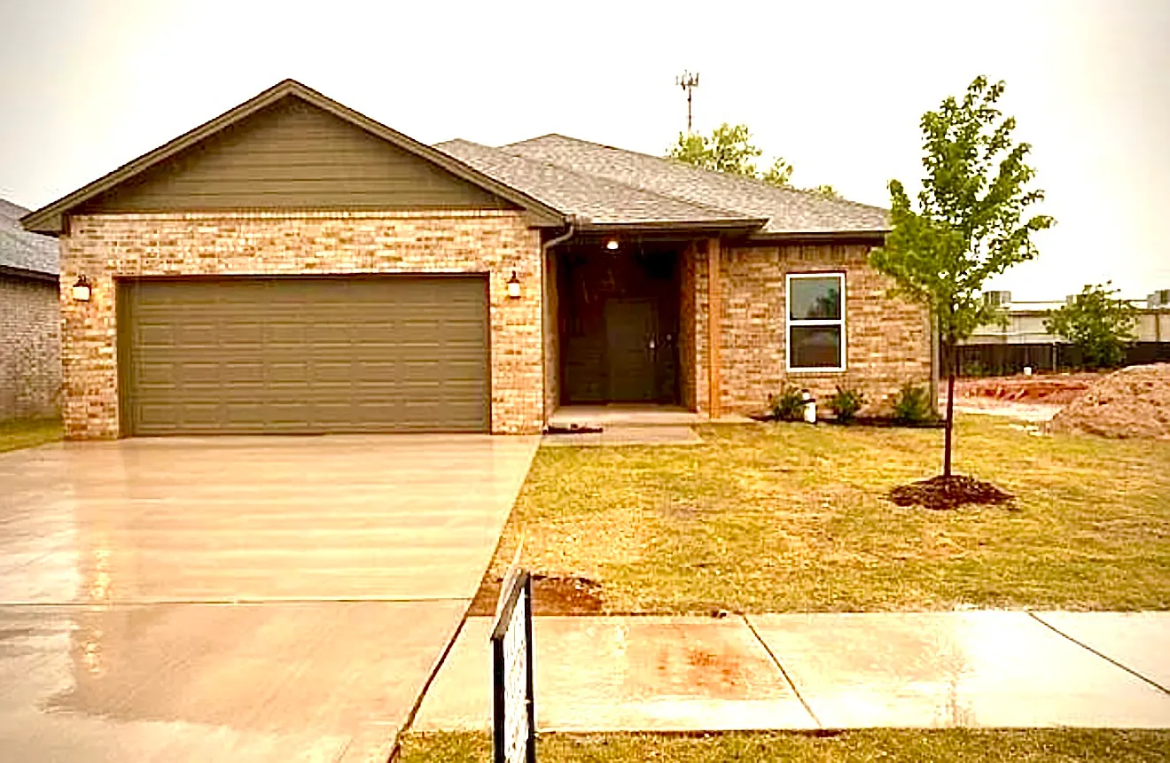 1109 N Silver Leaf Dr — Photo 1