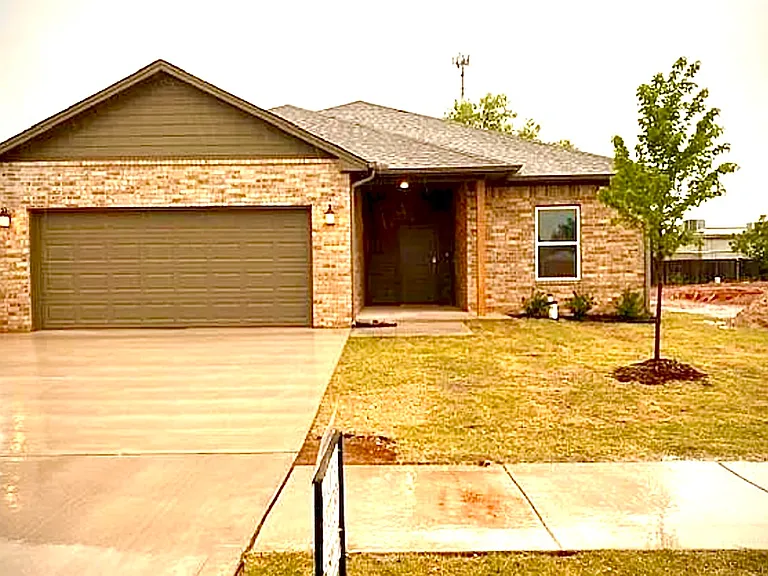 1109 N Silver Leaf Dr — Photo 1