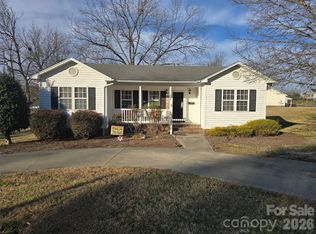 306 W Roswell St, Troy, NC 27371