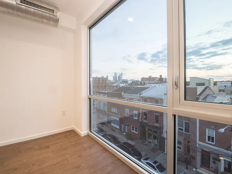 1211 N 5th St #6 — Photo 11