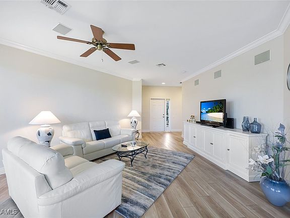 4th image of 9240 Bayberry Bnd APT 101