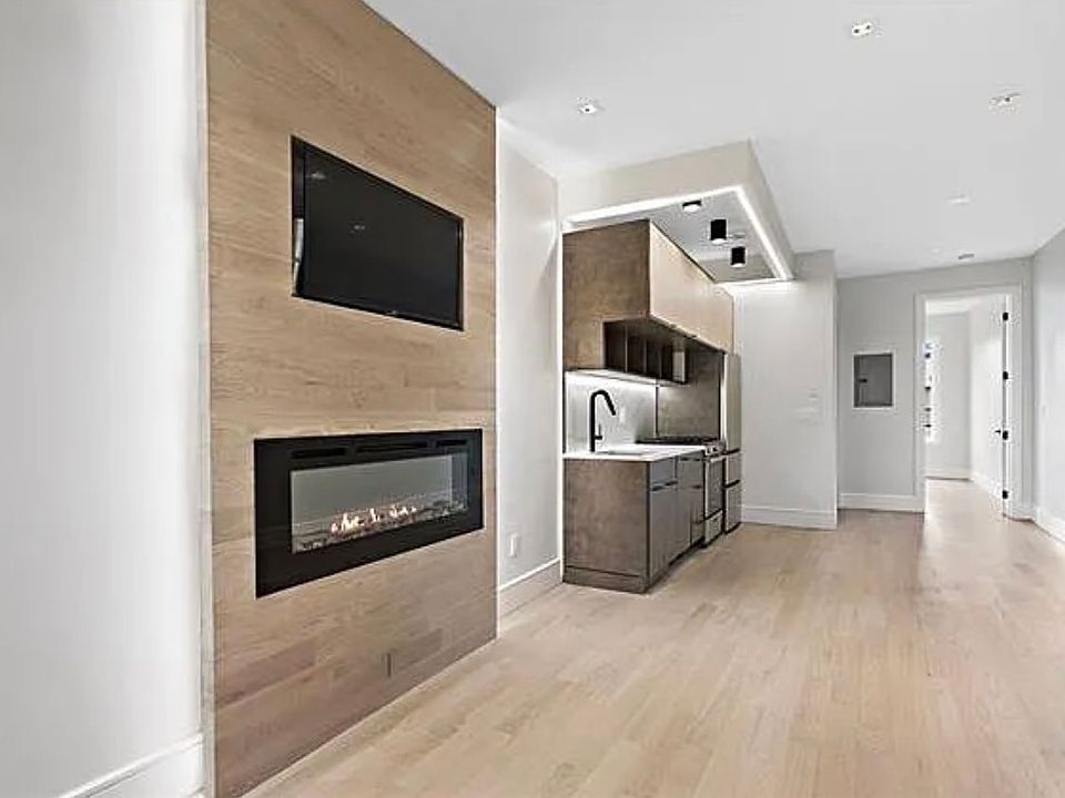 1st image of 542 Newark Ave Floor 3