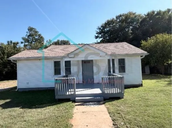 23 Pine St, Inman, SC 29349