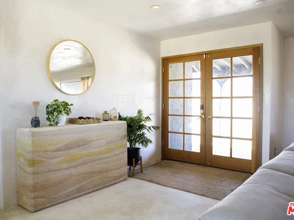 365 Rainbow Dr, Yucca Valley, CA 92284