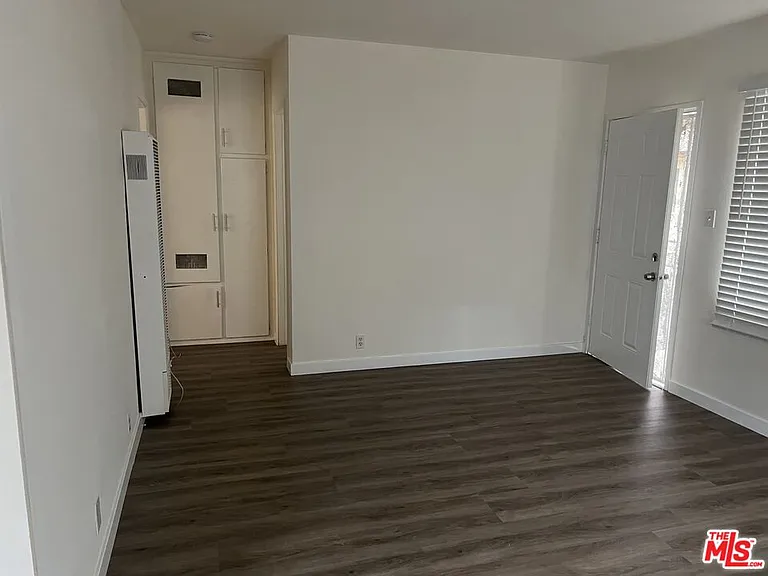 224 1/2 E Avenue 42 — Photo 8