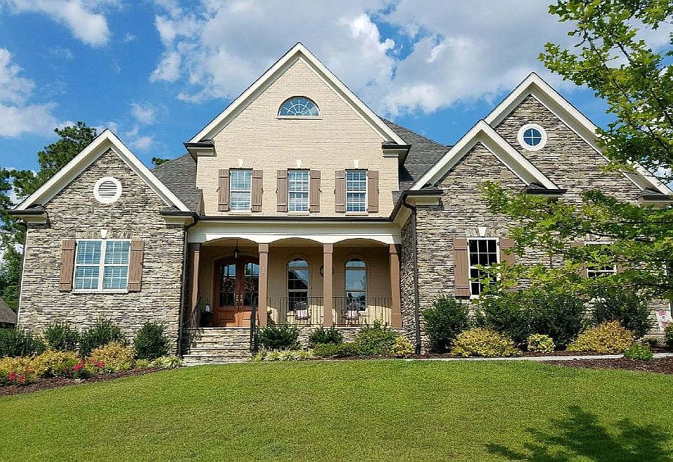 Golf Course Home