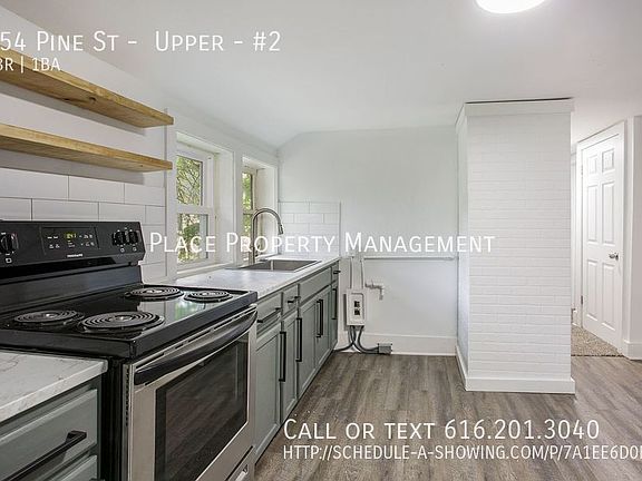 2nd image of 154 Pine St #2