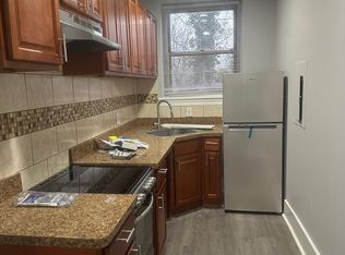 215-218 W Walnut Ln #B-305, Philadelphia, PA