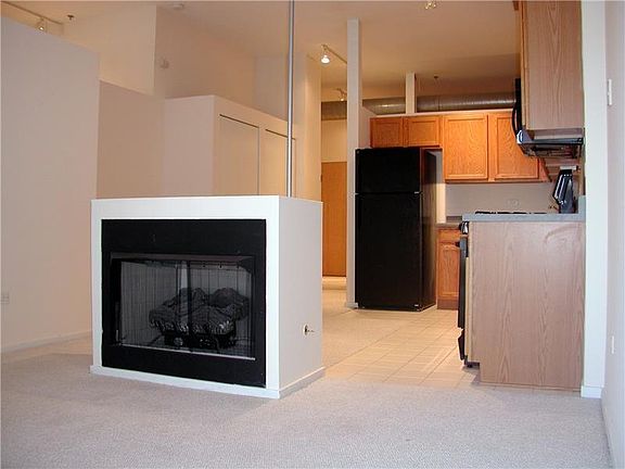 5th image of 1000 E 53rd St Unit 308