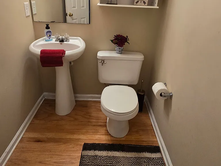 14934 Scothurst Ln — Photo 10