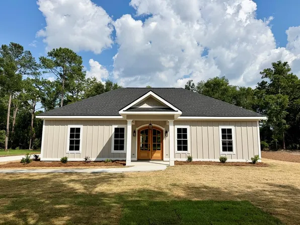 241 Hurt Dr, Cordele, GA 31015