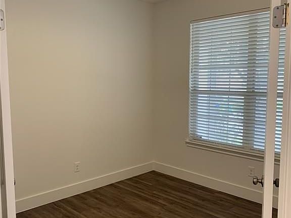 4th image of 14954 Doria Dr