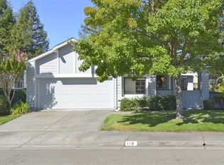 118 Saint James Dr, Sonoma, CA 95476
