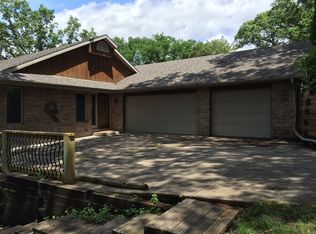 8706 Oakdale Rd, Plattsmouth, NE 68048