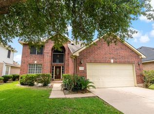 1010 Sussex Trl, Pearland, TX 77584