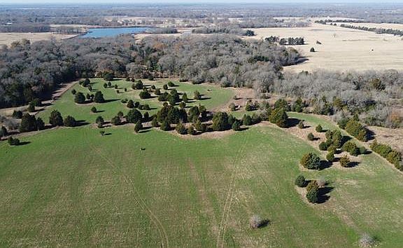4th image of County Road 1136