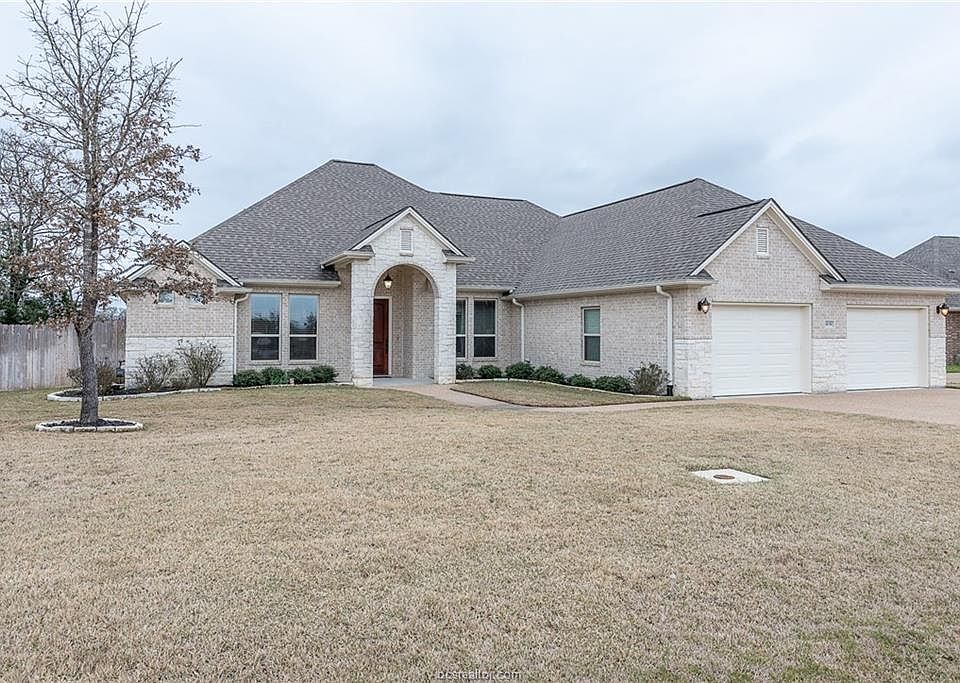 1st image of 4638 River Rock Dr