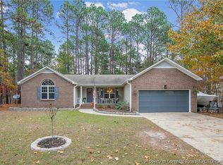 77 Harborview Dr, Sanford, NC 27332