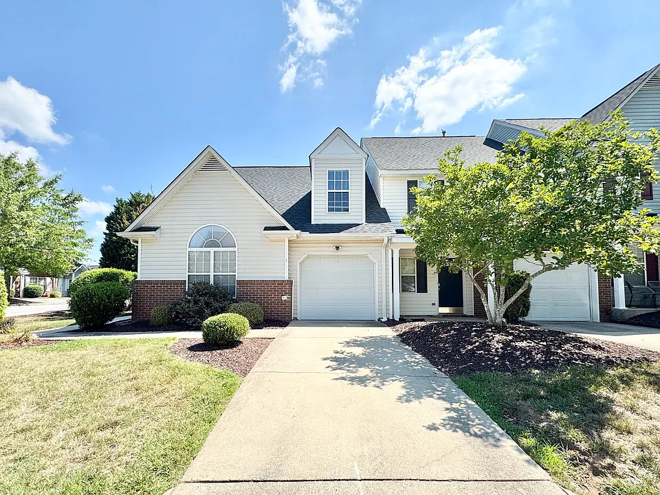 1 Cambridge Oak Cir