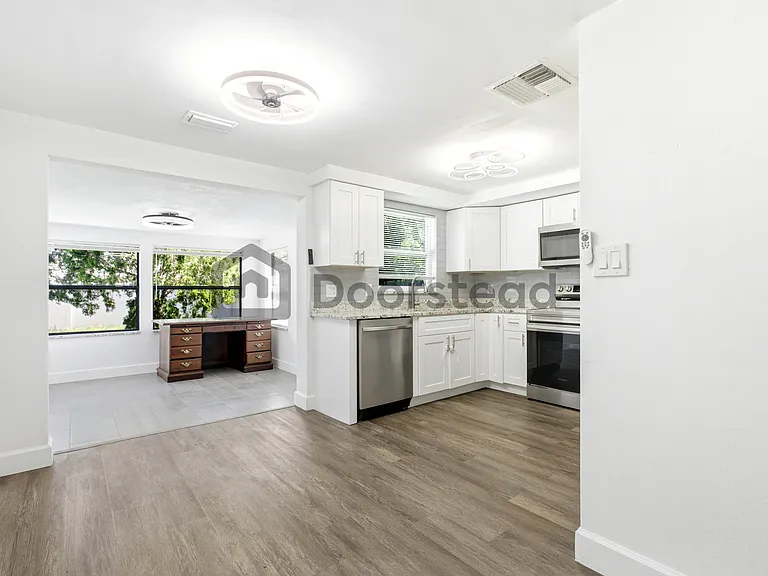5053 Springland Dr — Photo 15