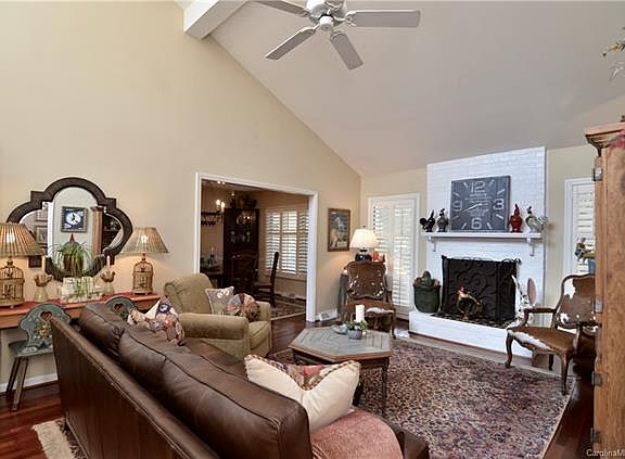5th image of 5114 Dunes Ct