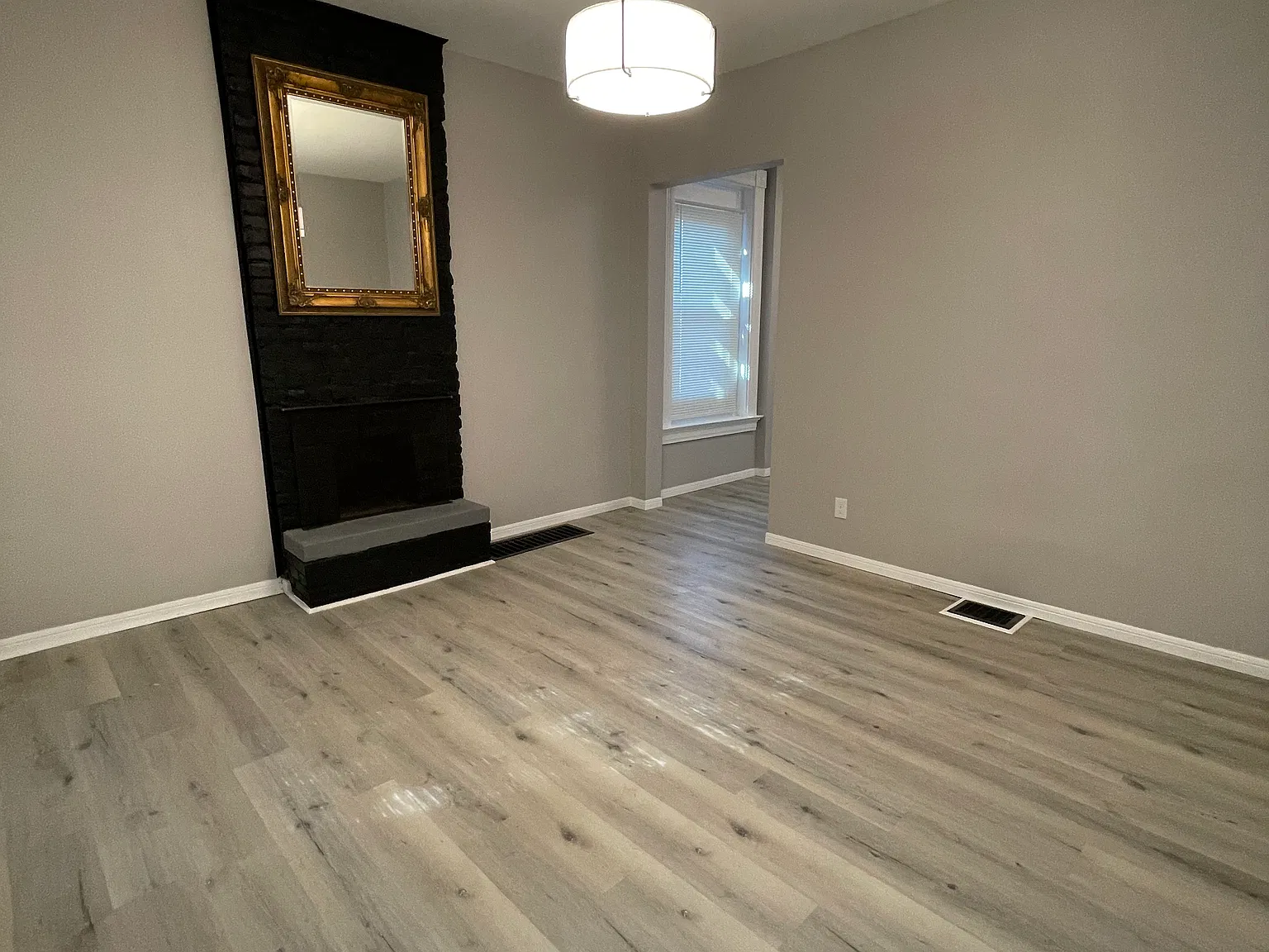 581 Martin Luther King Dr W — Photo 2