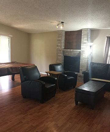 3rd image of 13503 Bell Dr