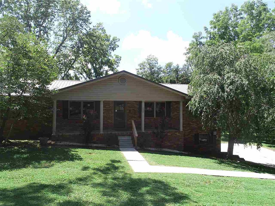 1st image of 4450 Woodhaven Dr