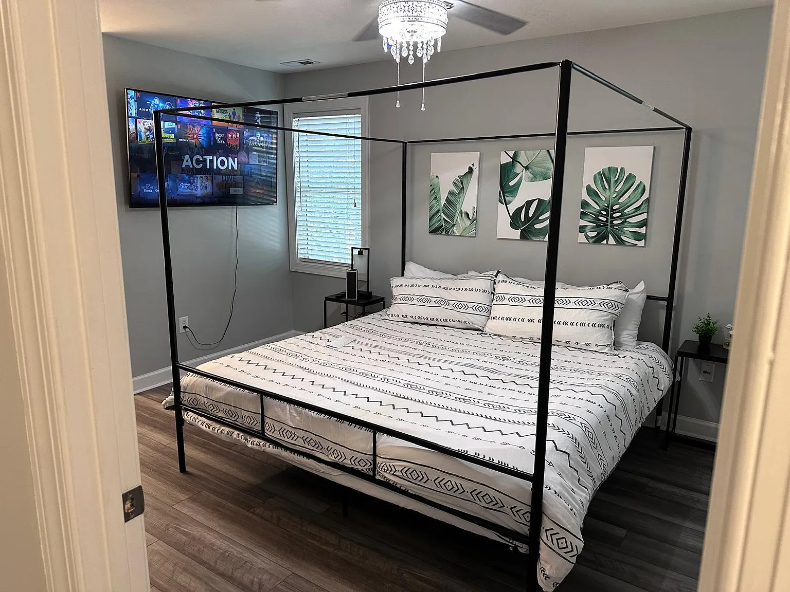 2 bed, 2.5 bath, 1825 sqft, $1,382 — Photo 2