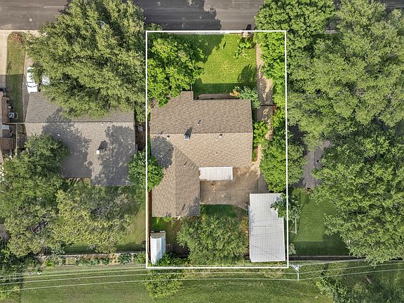 2nd image of 1206 Mildred Ln