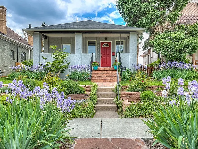 2920 N Race St — Photo 1